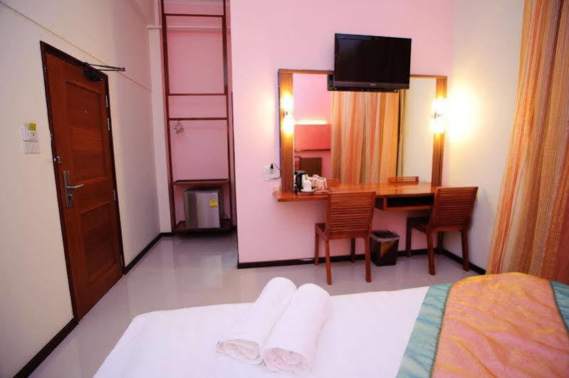 Much-Che Manta Boutique Hotel 우돈타니 외부 사진